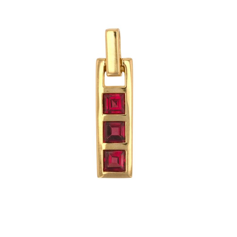 Acheter Pendentif tourmalines 0.93 carat or jaune 3.70g Comme neuf - 950,00 € Pendentif tourmalines 0.93 carat or jaune 3.70g Comme neuf - reconditionné disponible sur Gemme Les Bijoux